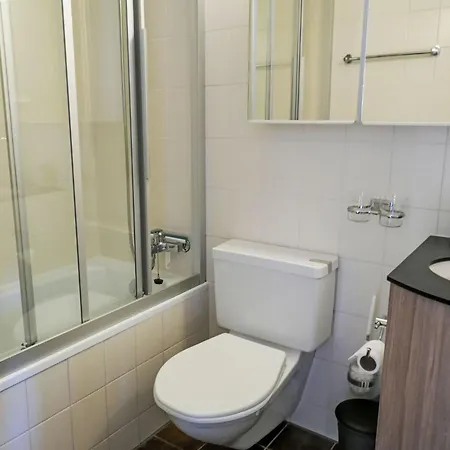 Hobelbank By Interhome גרינדלוולד